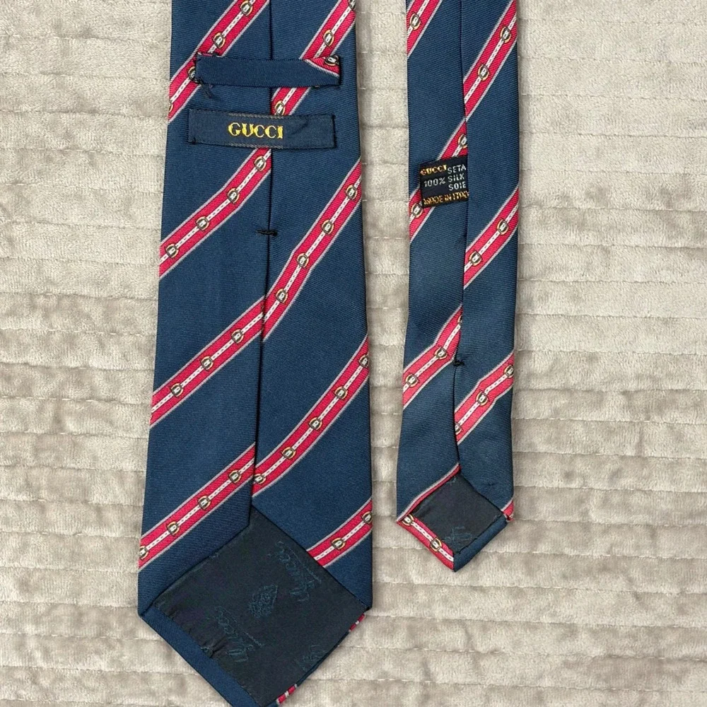 Gucci Mens Silk Tie Navy Blue‎ Red White Striped Equestrian Buckle Made in Italy